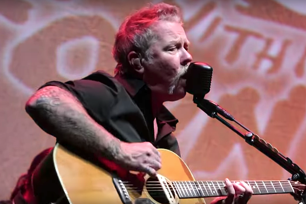 Metallica Perform ‘Disposable Heroes’ Unplugged, Live Album Art Revealed