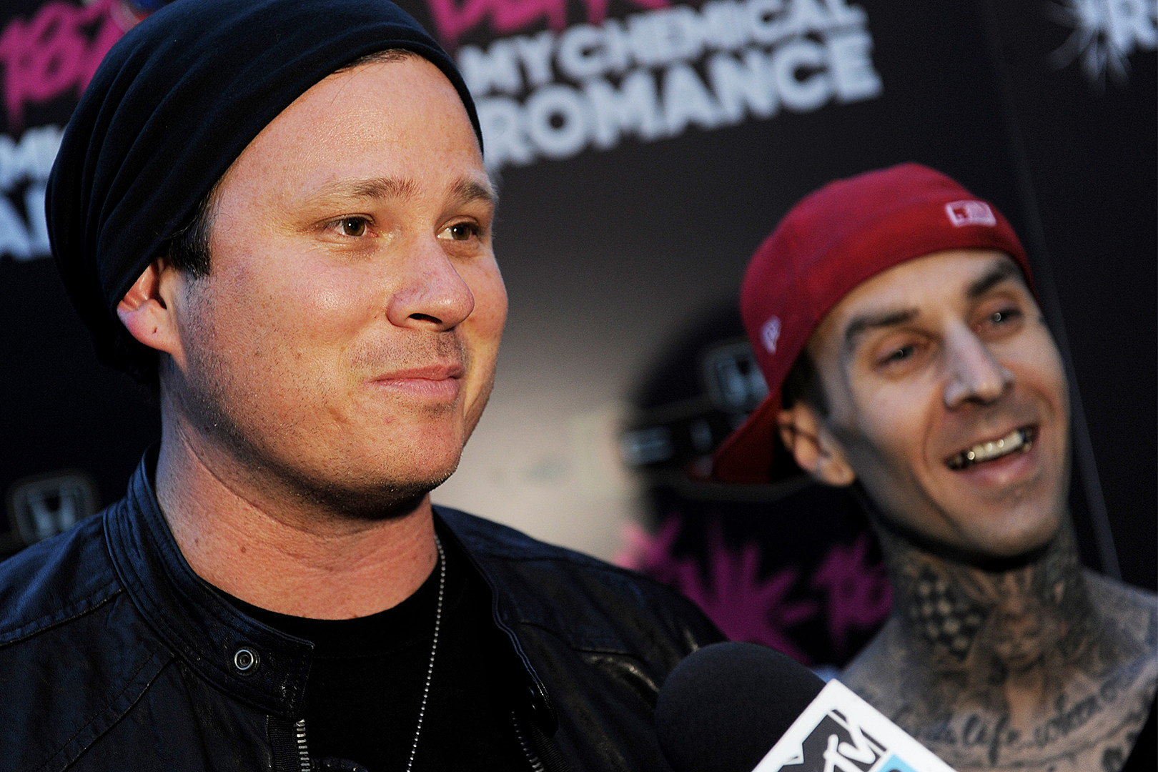 Cheen Dy Sex Vidio - Travis Barker Sent Tom DeLonge a Nude for Christmas