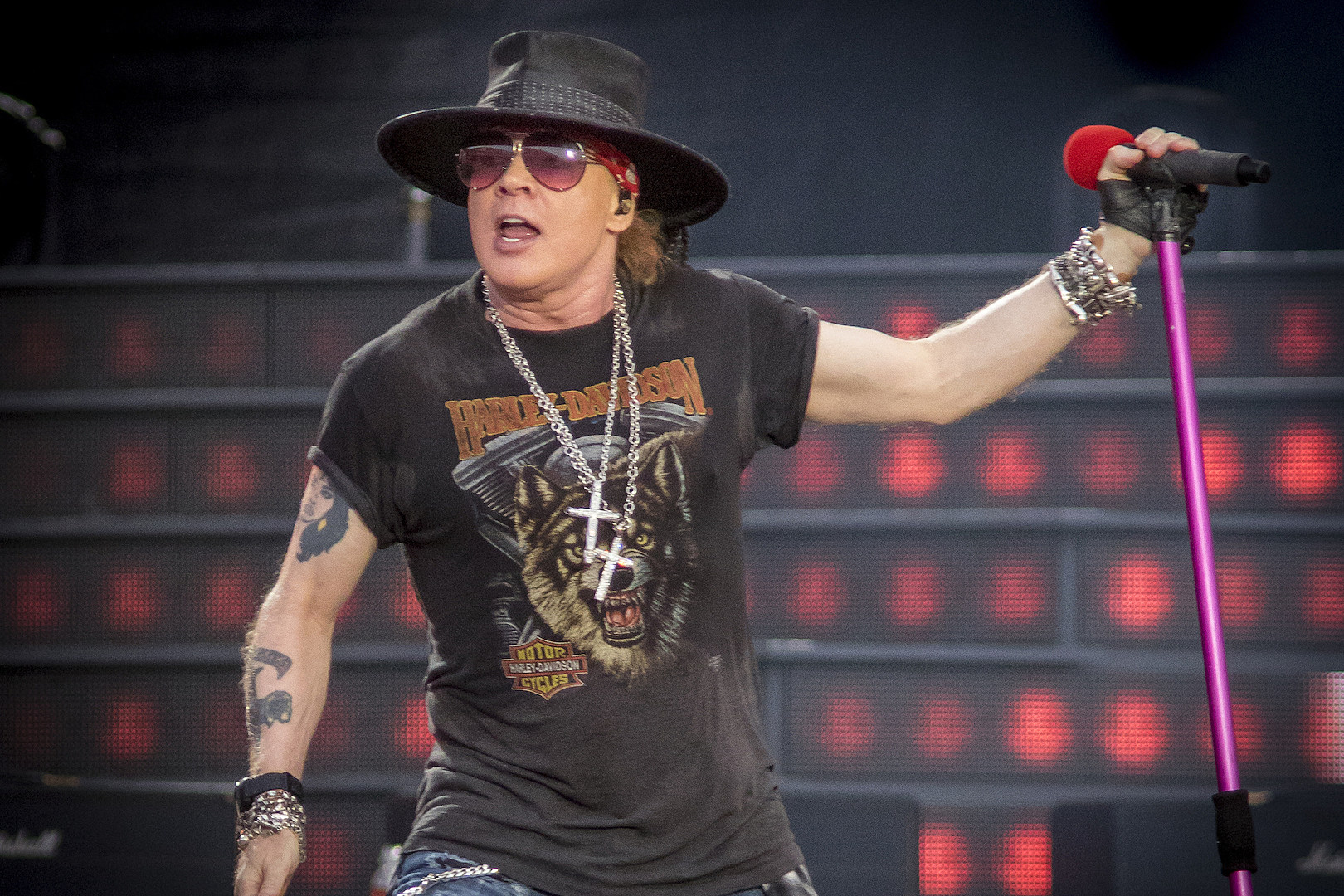 Axl rose deals new look