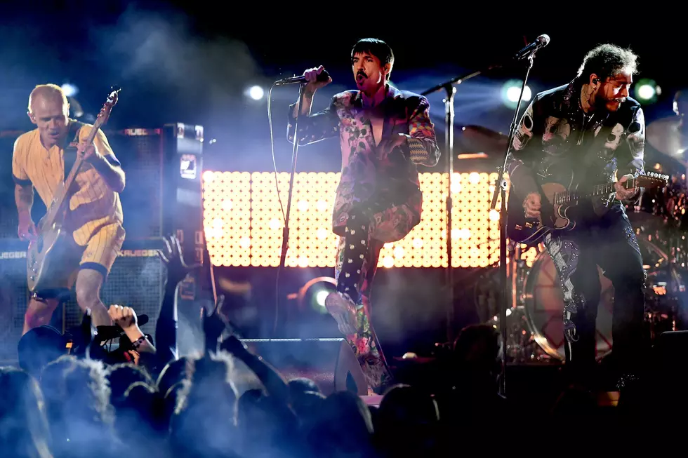 Watch Red Hot Chili Peppers Perform ‘Dark Necessities’ With Post Malone at 2019 Grammys