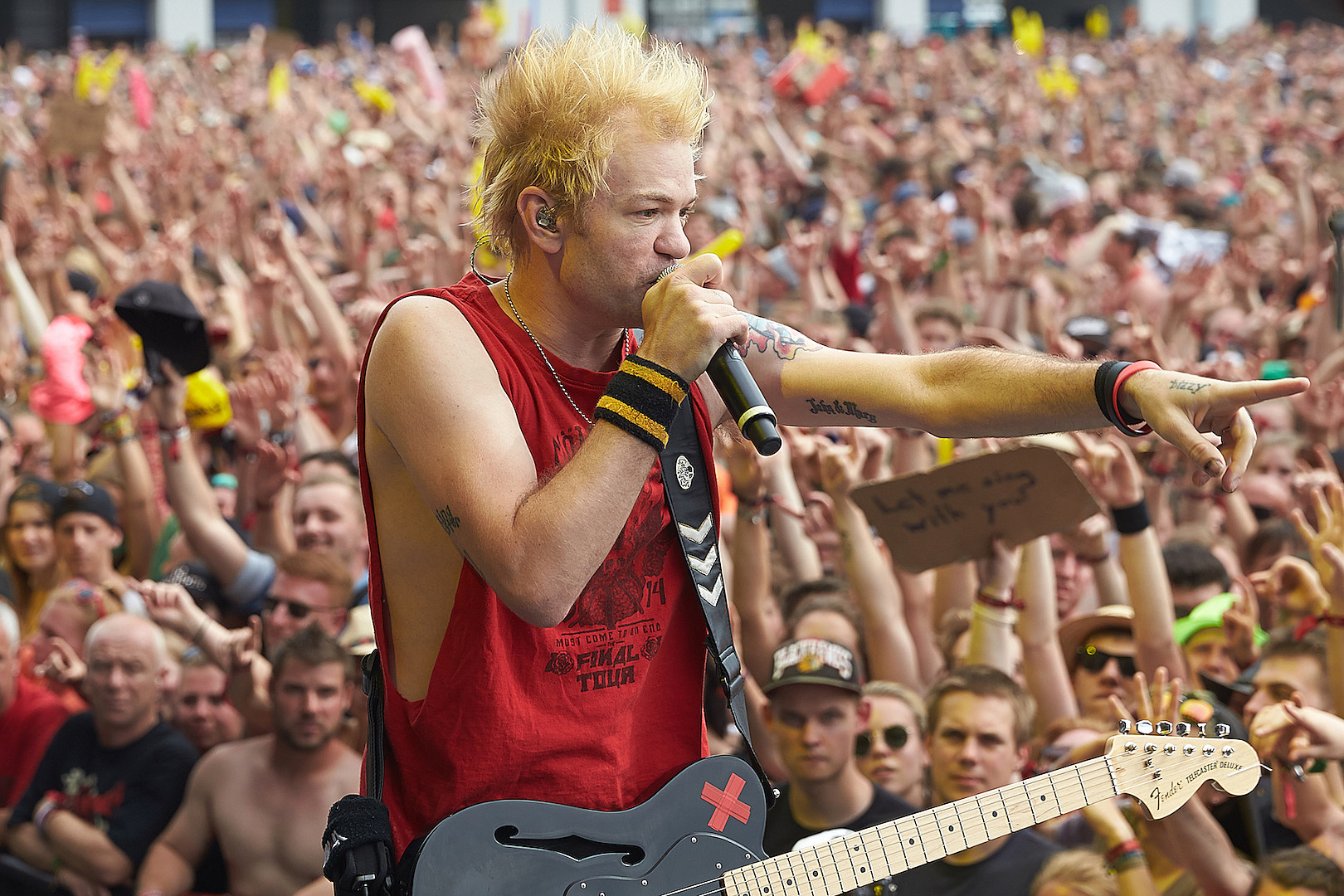 Sum 41 - Pieces (Live Rock Am Ring 2017) 