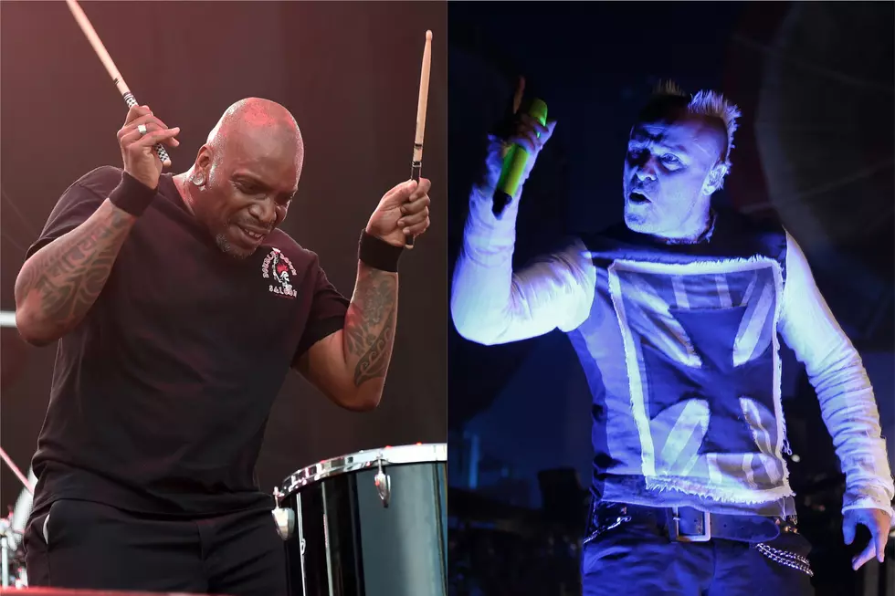 Remembering Keith Flint: Watch Sepultura Cover the Prodigy&#8217;s &#8216;Firestarter&#8217;