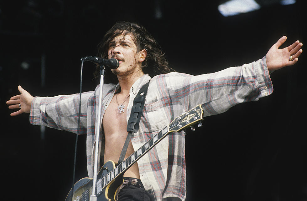 Why Chris Cornell Was The Quintessential ’90s Frontman