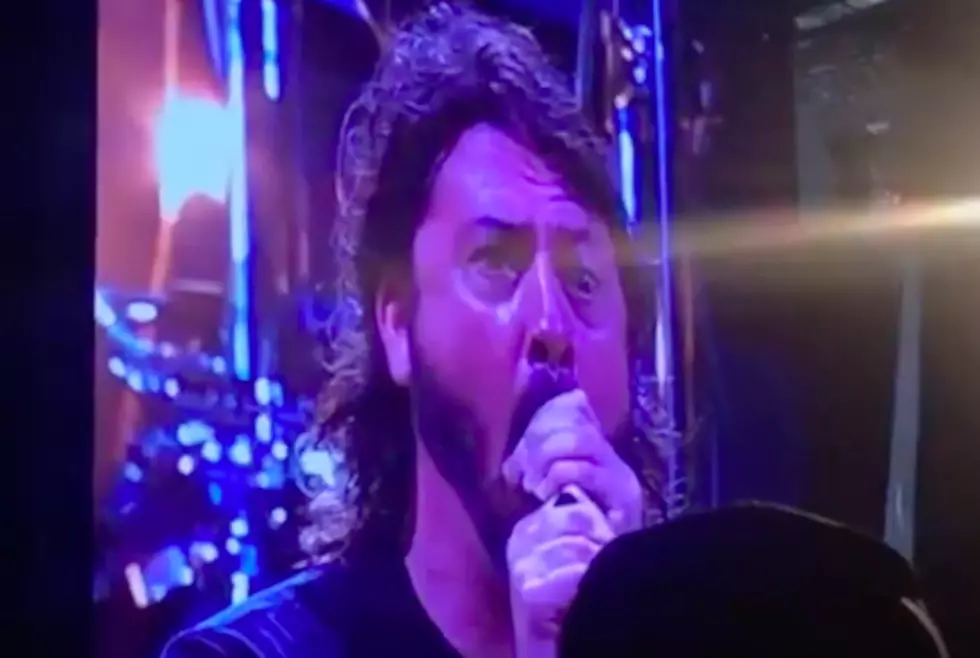 Watch Dave Grohl Mock Death Growls + Backing Tracks During Foo Fighters Performance