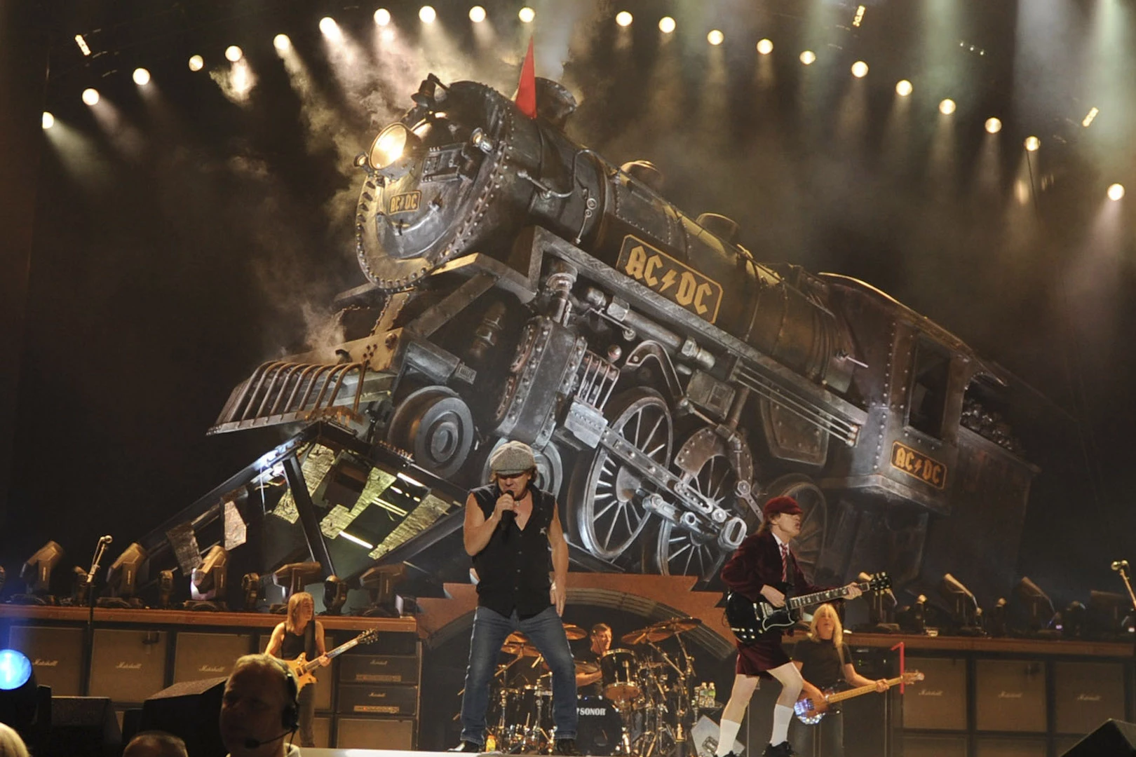 AC/DC – 10 of the best, AC/DC
