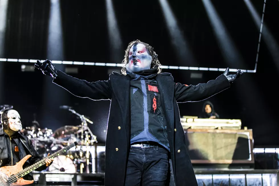 Corey Taylor &#8211; Slipknot May Release New Music &#8216;In the Next Month or So&#8217;