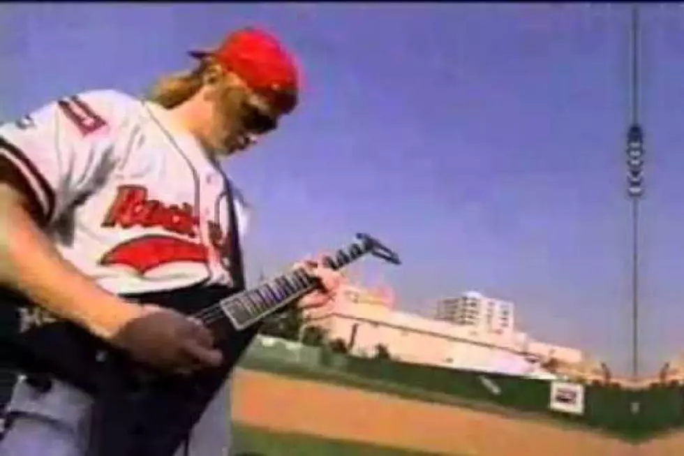 Watch Megadeth's Dave Mustaine Play the National Anthem in 1993