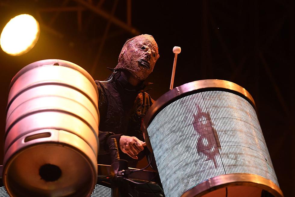 Slipknot&#8217;s &#8216;Tortilla Man&#8217; Cut His Head Open on the Drums Mid-Performance