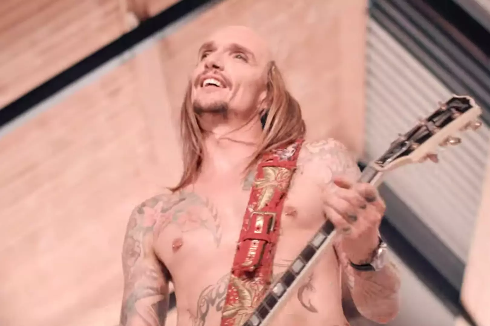 The Darkness Proclaim 'Rock and Roll Deserves to Die'