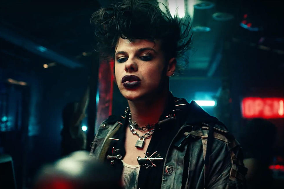 Yungblud Joins Marshmello + Blackbear in Rebellious Anthem &#8216;Tongue Tied&#8217;