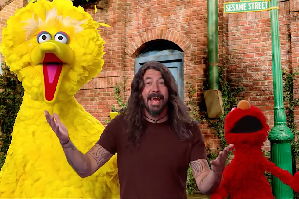 Watch Dave Grohl Rock &#8216;Sesame Street&#8217; With the &#8216;Here We Go Song&#8217;