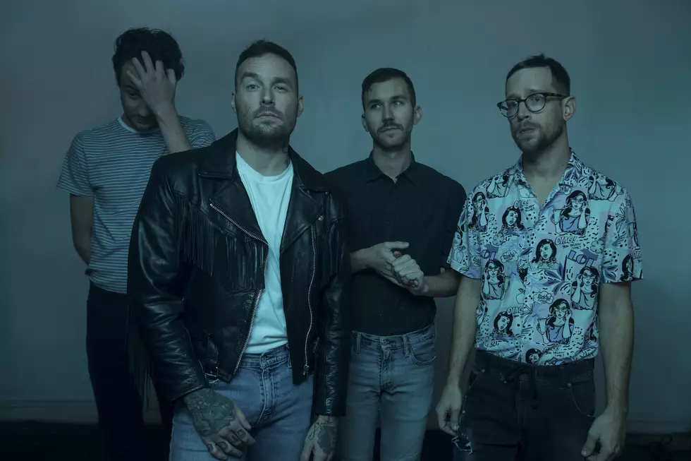Emarosa 'Ready to Love' '80s-Inspired Sounds on New Rock Ballad