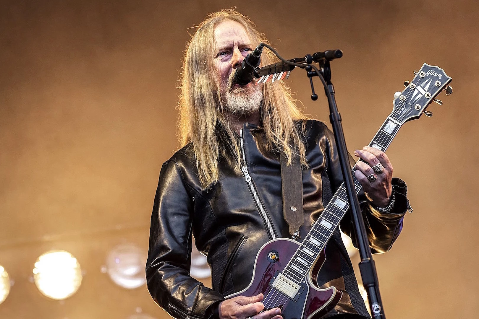 Jerry Cantrell News