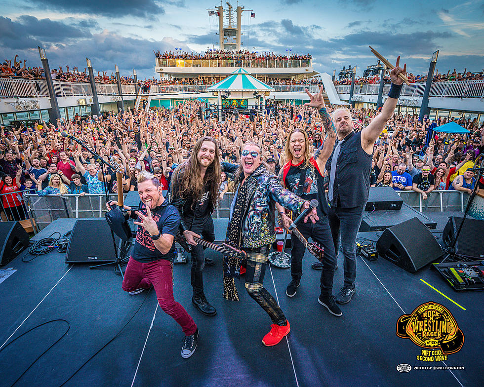 Chris Jericho Cruise Hilariously Torments Disney Cruise, Sings Fozzy&#8217;s &#8216;Judas&#8217; During AEW Taping
