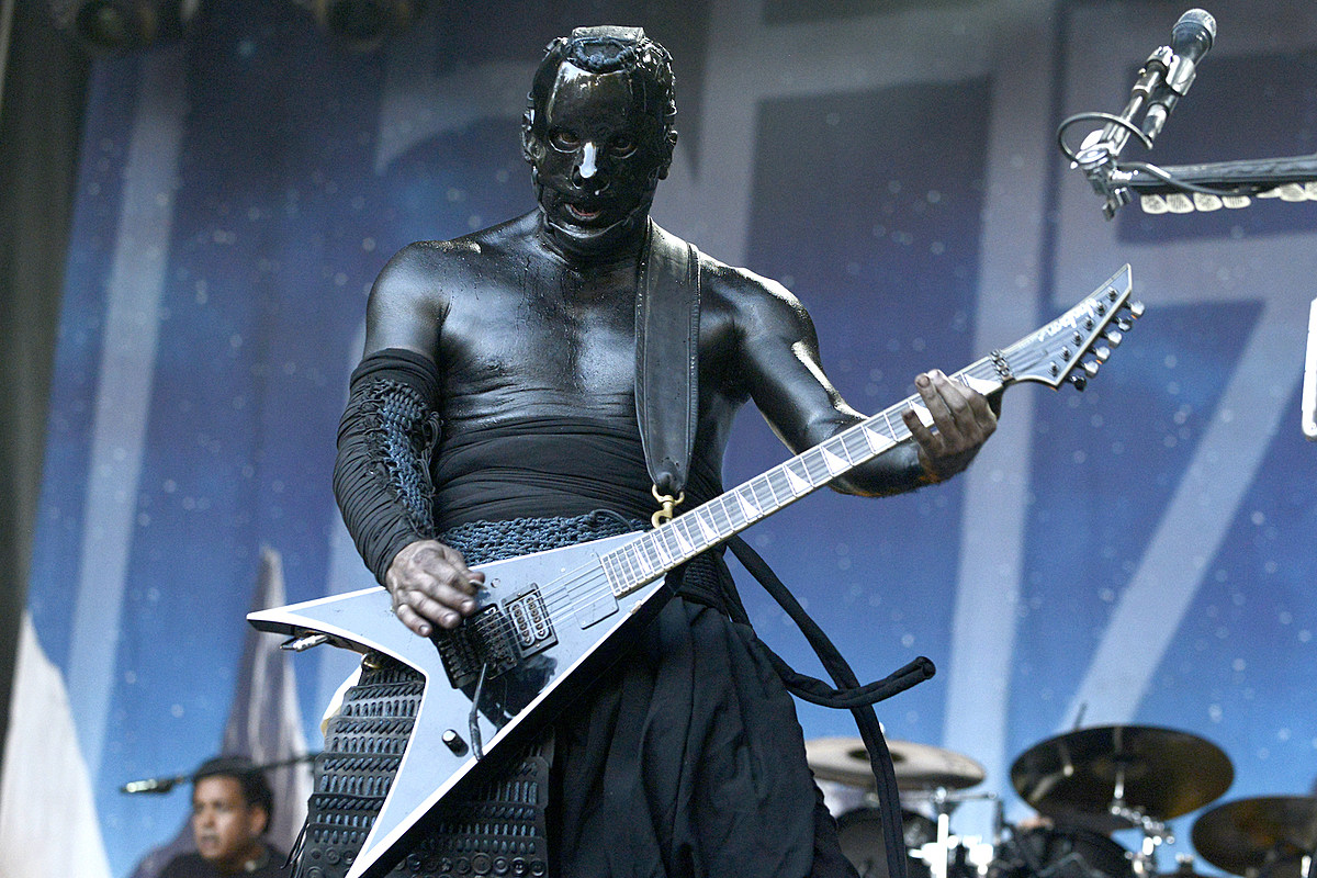 Limp Bizkit Guitarist Wes Borland Playing Shows With Broken Hand