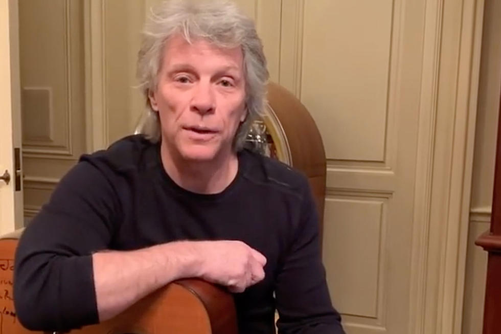 Jon Bon Jovi Joins in Chicago’s ‘Livin’ on a Prayer’ Sing-Along