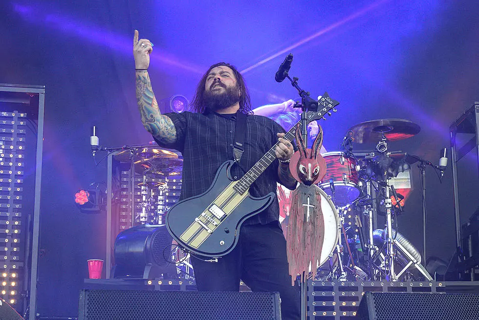 Seether Debut New Song 'Dangerous' + Announce Eighth Album