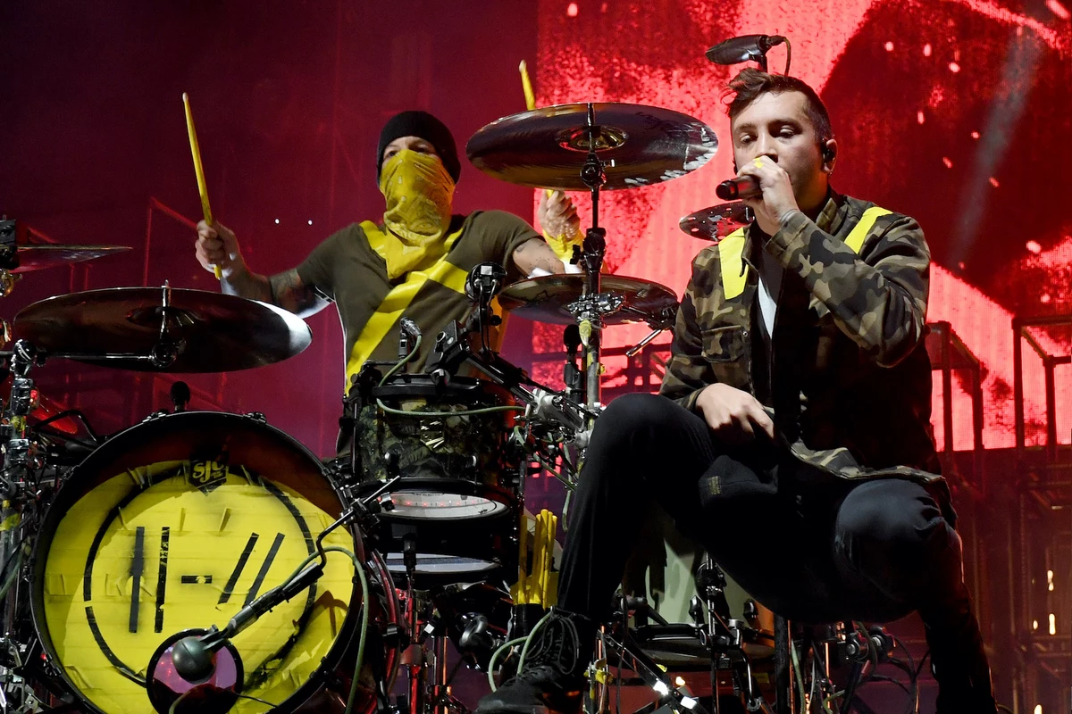 Be a Part of Twenty One Pilots' NeverEnding Music Video