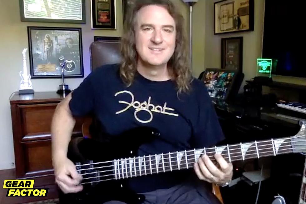 Megadeth&#8217;s David Ellefson Plays His Favorite Bass Riffs
