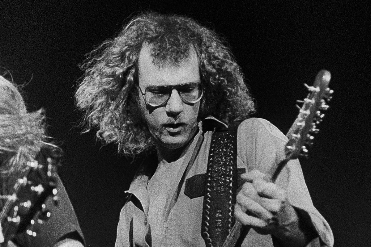 Duane Roland Molly Hatchet Co-Founder + Guitarist Steve Holland Has Died