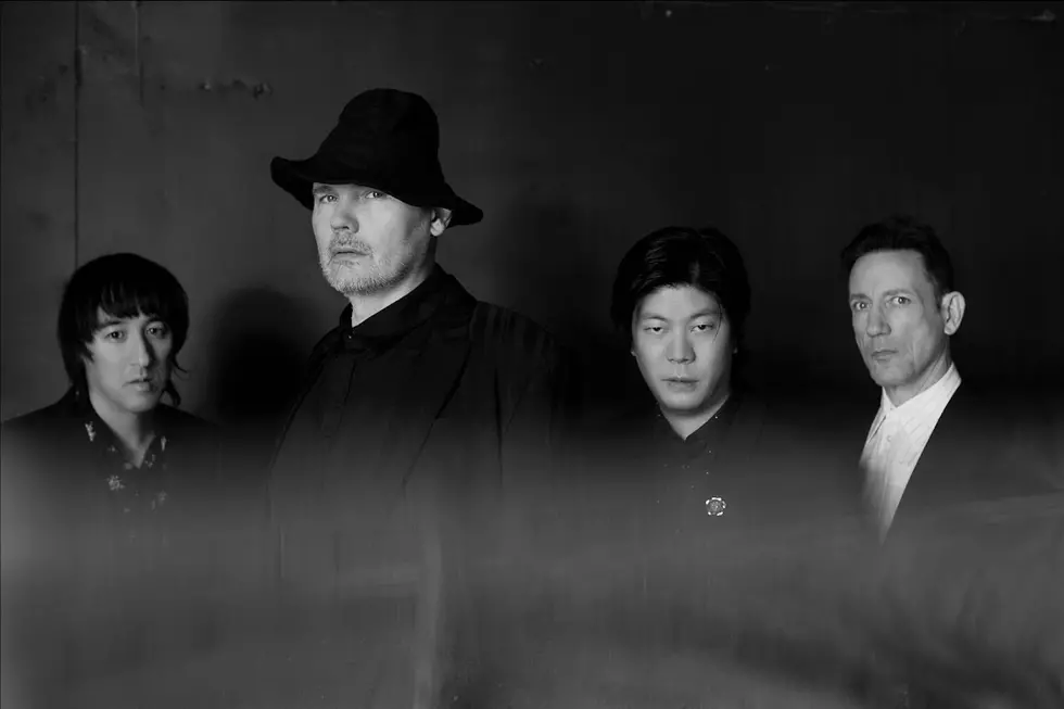 Smashing Pumpkins Stray Further From Alt-Rock With &#8216;Purple Blood&#8217; + &#8216;Dulcet in E&#8217;