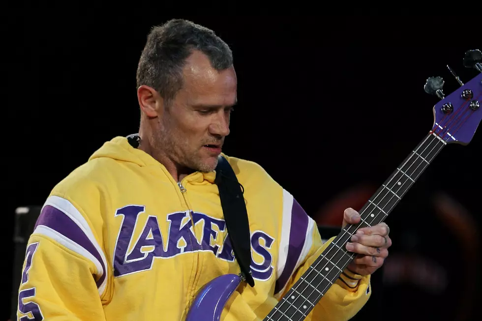 Flea Once Hit Six Straight 3-Pointers in MTV's Rock N' Jock Comp