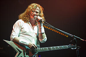 Megadeth’s Dave Mustaine Shares the Key to Writing a Successful...