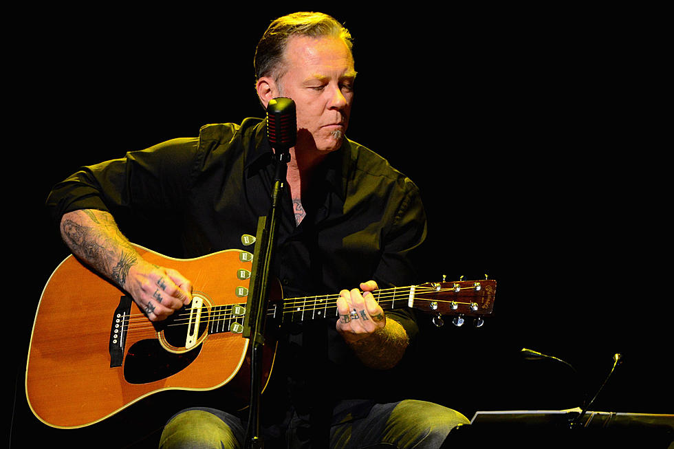 Metallica’s James Hetfield Plays Acoustic Solo Cover of Bob Seger’s ‘Turn the Page’