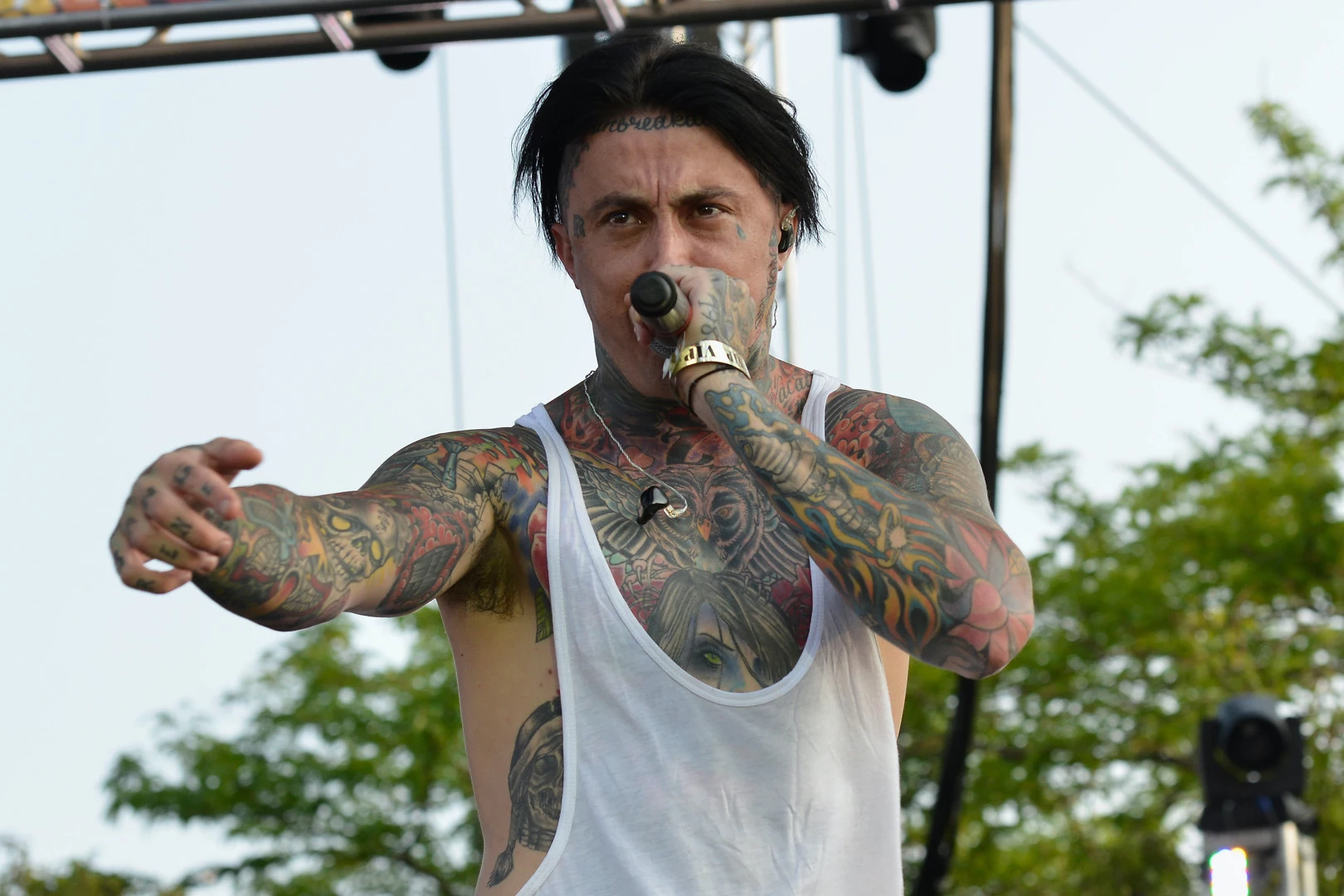 What Is Ronnie Radke Doing Now Jail Wife Net Worth Daughter   Ronnie Radke Falling In Reverse Live July 2014 