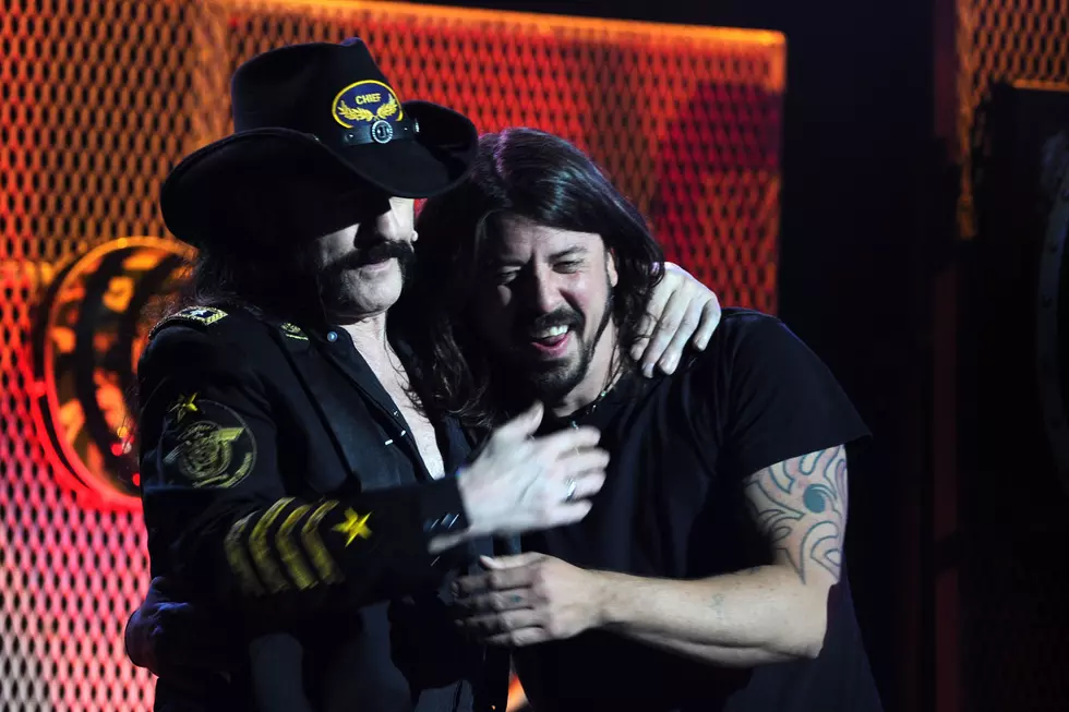 Dave Grohl Vividly Details 'Disgusting' Lemmy Apartment Visit