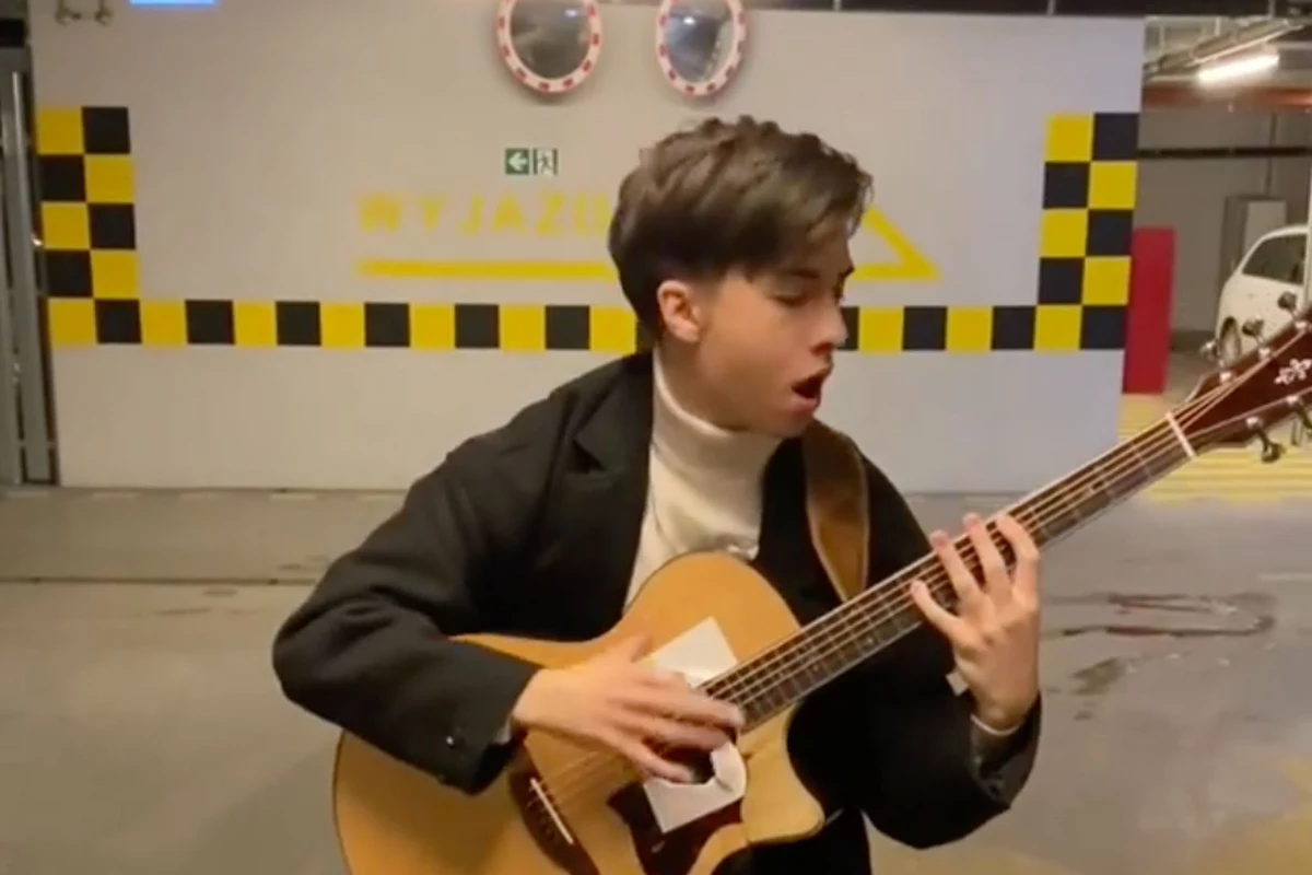 Watch Guitarist's Jaw-Dropping Cover of Led Zeppelin's 'Kashmir'