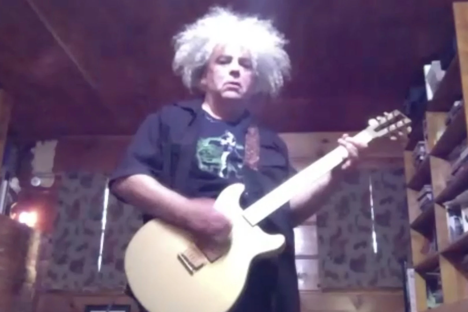 Melvins' Buzz Osborne Plays His Favorite Guitar Riffs