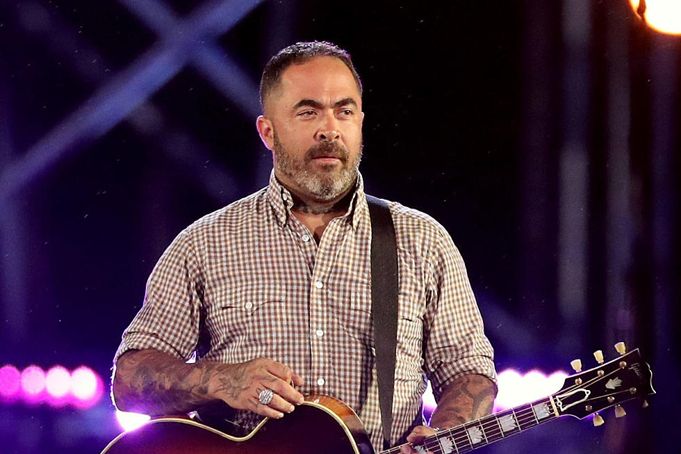 Aaron Lewis Books 2021 U.S. Tour With Stateliners Backing Band