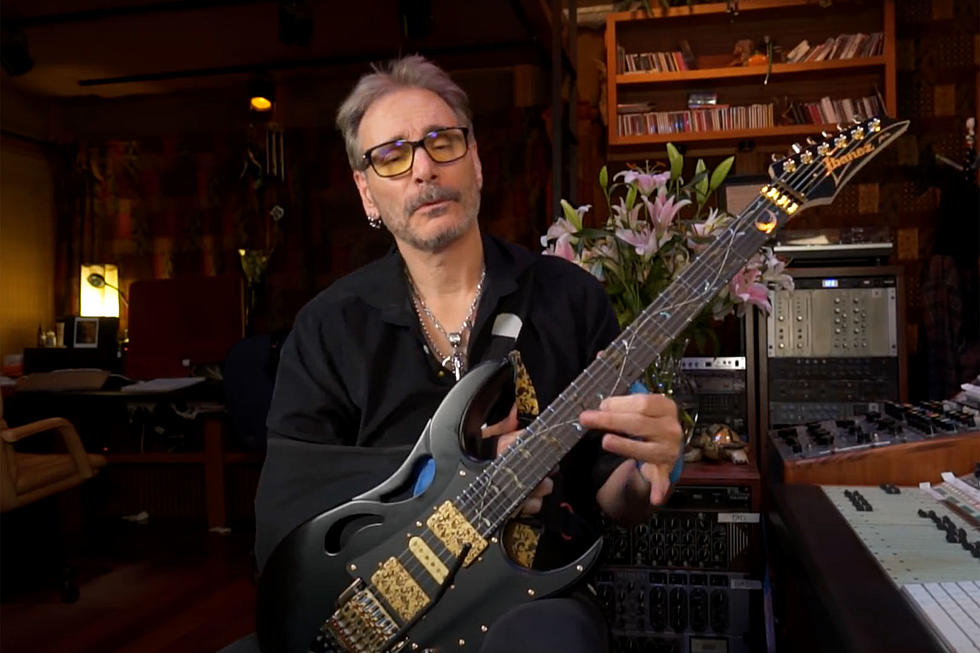 Steve Vai Shreds New Song With One Hand After Finger Surgery