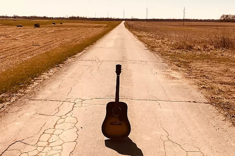 Hear Spooky Tale of Acoustic &#8216;Ghost Guitar&#8217; Sold Online for $666