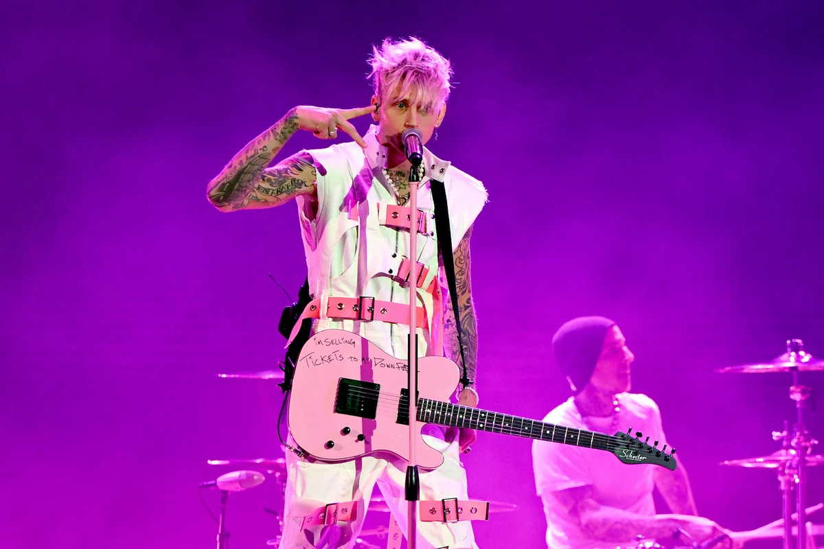 machine gun kelly tour 2021