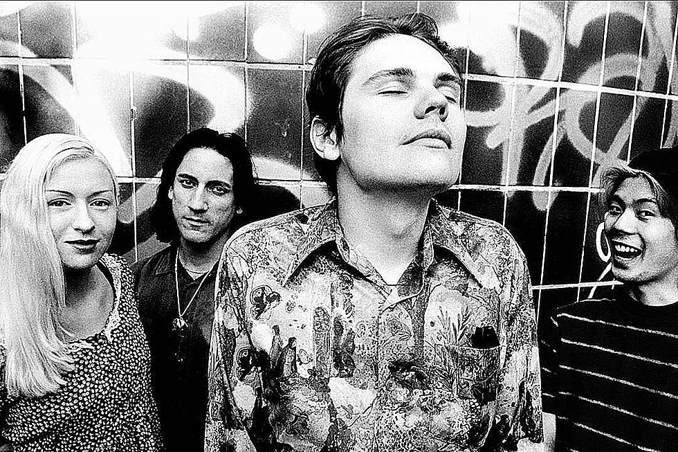 How Smashing Pumpkins &#8216;Gish&#8217; Influenced Pearl Jam, Nirvana + Grunge to Come