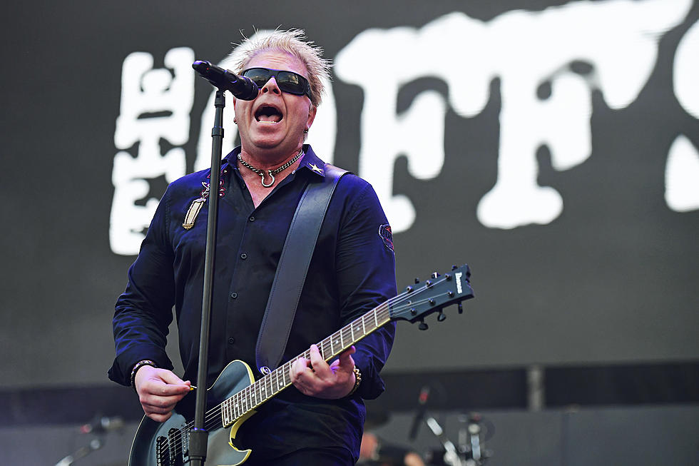 The Offspring Reimagine &#8216;Gone Away&#8217; as Emotional Piano Ballad