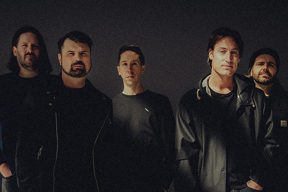 Silverstein Take Aim at Greed on &#8216;Bankrupt&#8217; Song + Announce 2021 North American Tour