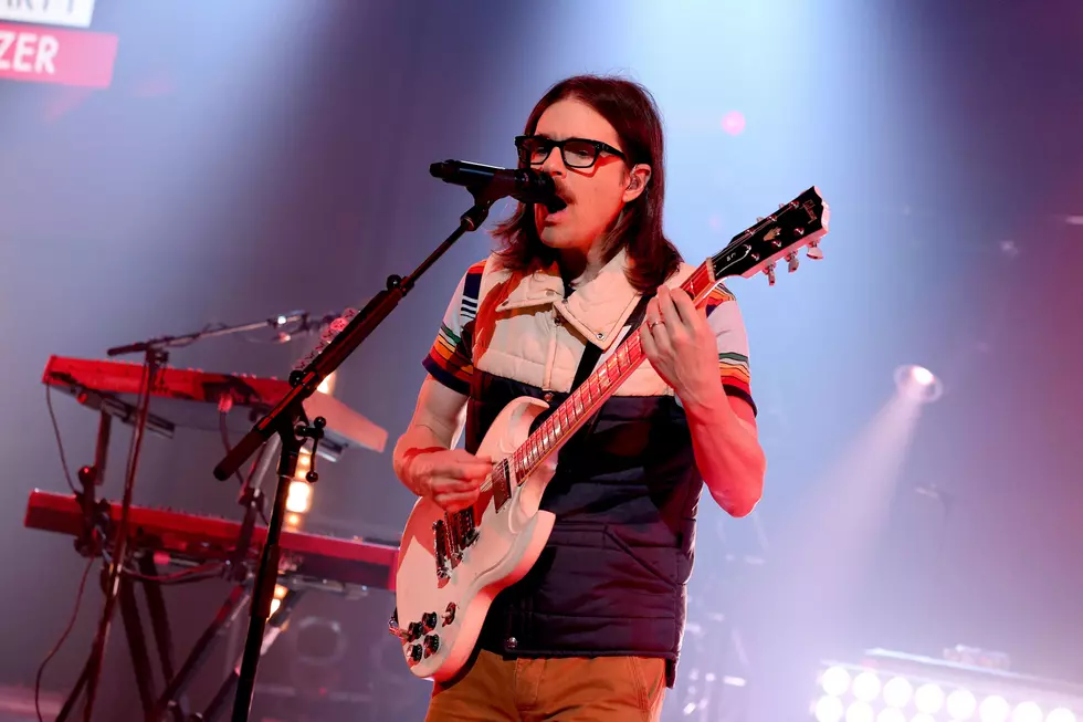 Rivers Cuomo Reveals Wordle-Based Weezer Word Game Weezle