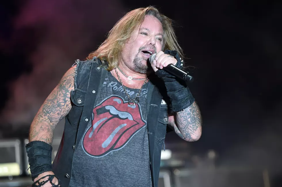 Vince Neil Played His Gig and It Did Not Go Well