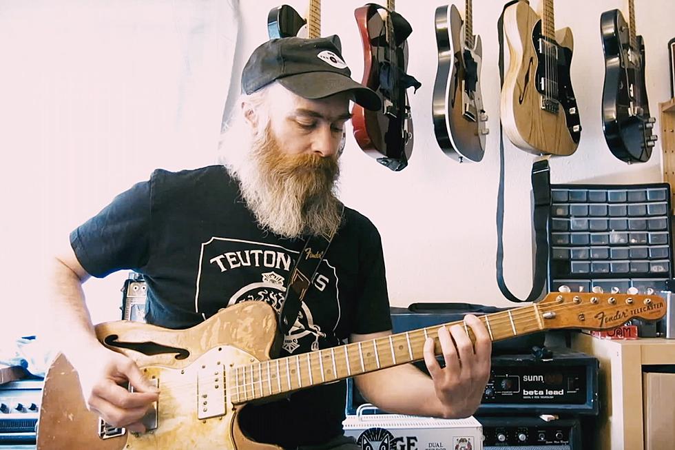 Red Fang&#8217;s David Sullivan Plays His Favorite Riffs