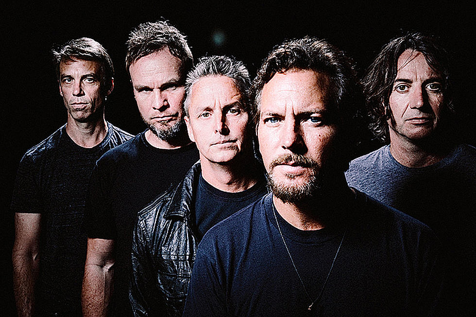 Pearl Jam music, videos, stats, and photos