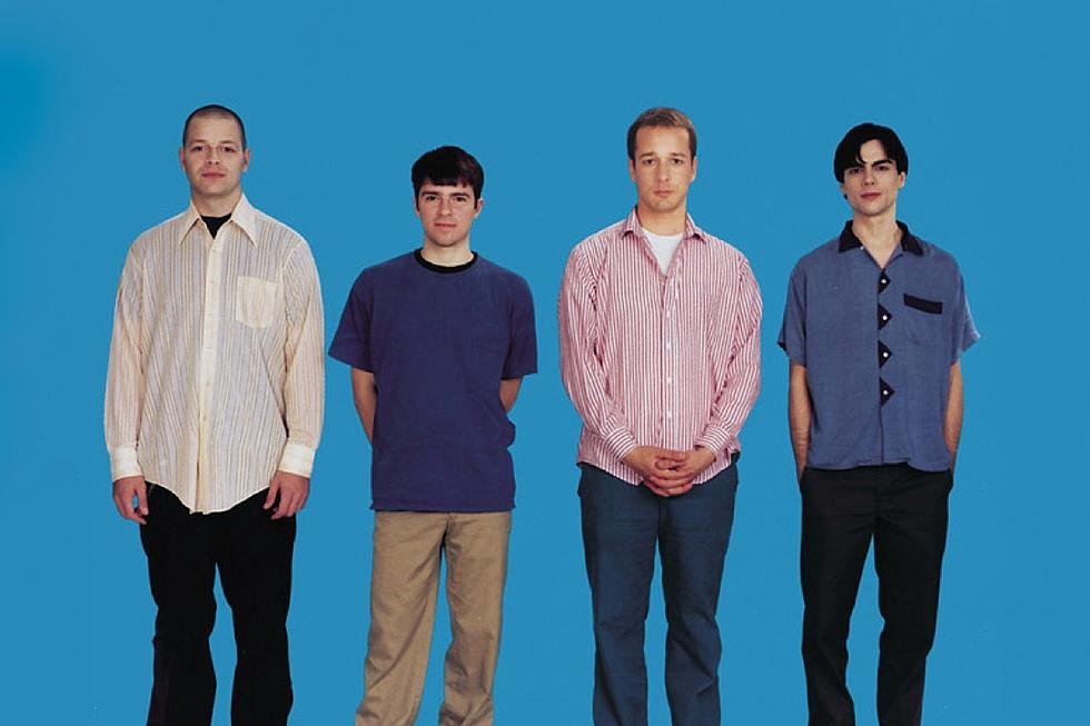 Rivers Cuomo Says Weezer Were a Bit &#8216;Uncomfortable&#8217; With Sound of &#8216;Blue Album&#8217;
