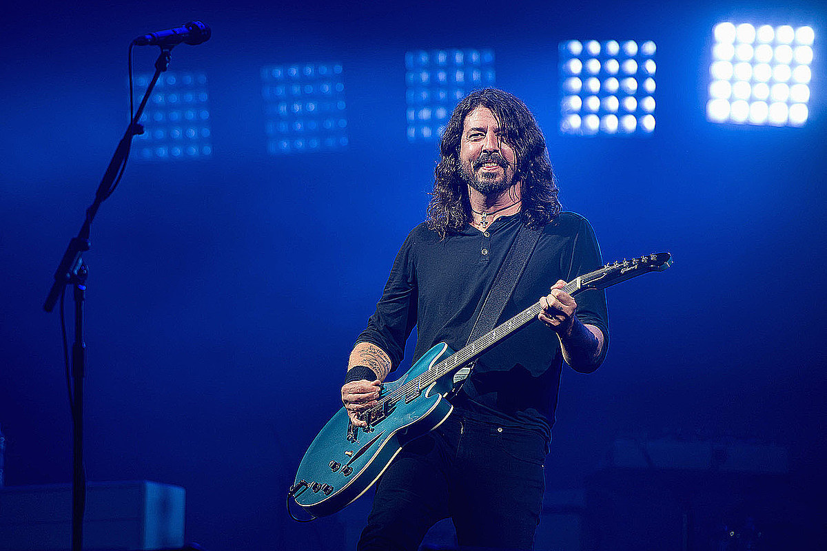 Foo Fighters Reschedule Los Angeles' Forum Reopening Concert