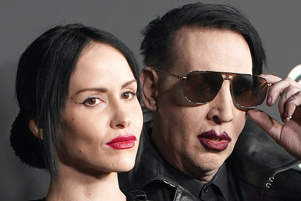 Lawsuit Against MARILYN MANSON For Spitting Incident Revived In Court
