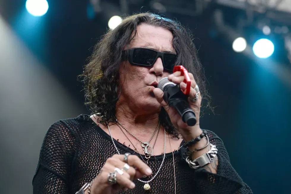 Ratt's Stephen Pearcy Defends His Vocals, Disavows Backing Tracks