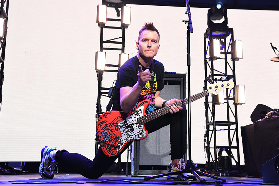 Watch Blink-182&#8217;s Mark Hoppus Play Bass for First Time Since Cancer Diagnosis in New Video