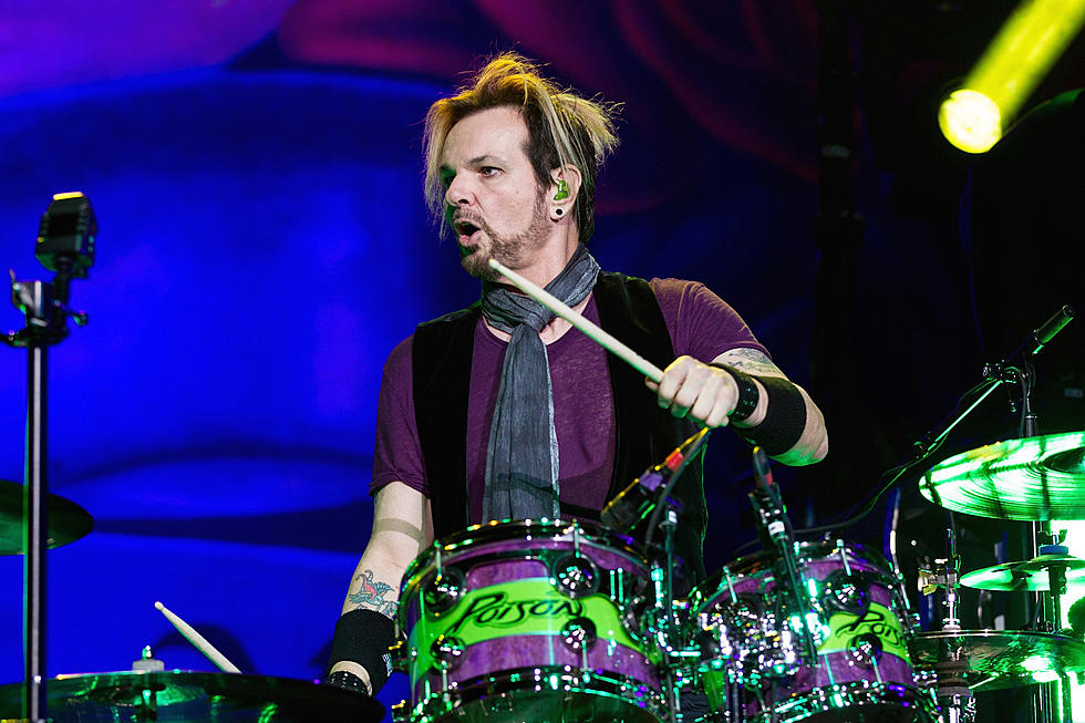 Poison&#8217;s Rikki Rockett Contracts COVID-19, Says He&#8217;d Be &#8216;Way Worse&#8217; Without Being Vaccinated