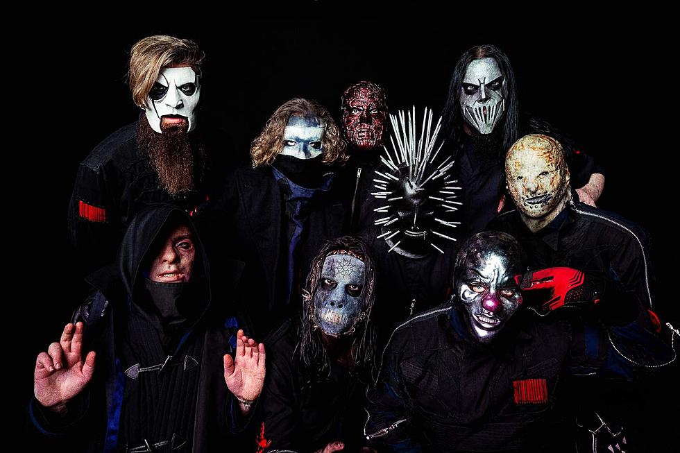 Corey Taylor Debuts New Slipknot Mask at First Show in Over a Year